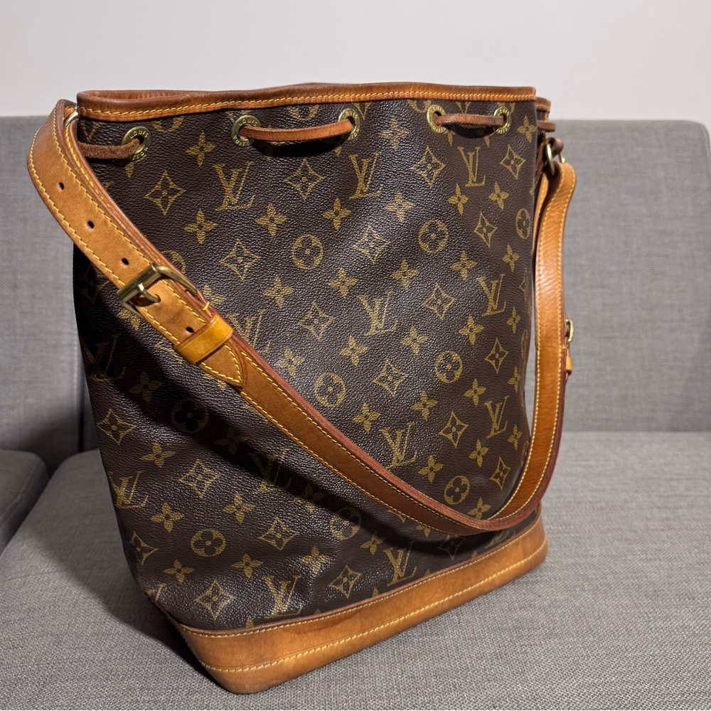 Louis Vuitton Monogram Canvas Brown Tan Shoulder Bag- GM size